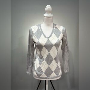 SALE! Gray Tommy Hilfiger Argyle V-Neck Sweater Size S EUC